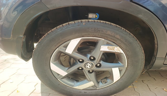 2021 Hyundai VENUE SX PLUS 1.0 TURBO DCT, Petrol, Automatic, 86,903 km, tyre