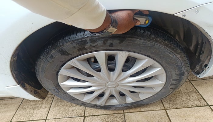 2015 Maruti Ciaz VXI+, Petrol, Manual, 36,186 km, tyre