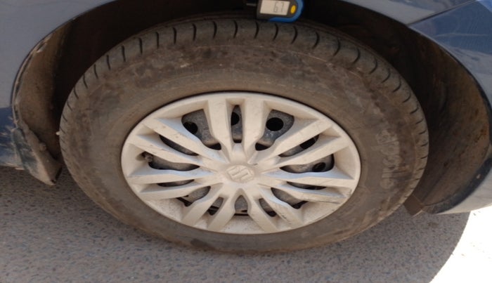2019 Maruti Dzire VDI, Diesel, Manual, 1,39,747 km, tyre