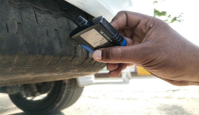 2012 Toyota Fortuner 3.0 4X2 AT, Diesel, Automatic, 1,80,000 km, tyre