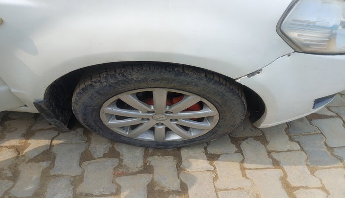 2013 Maruti SX4 ZDI, Diesel, Manual, 1,37,486 km, tyre