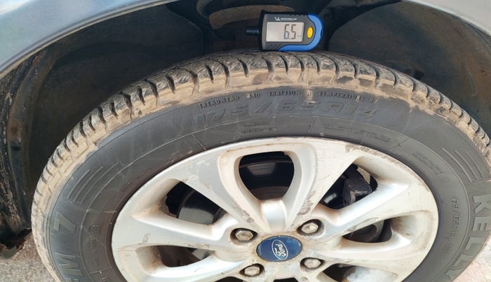 2012 Ford Figo TITANIUM 1.2 PETROL, Petrol, Manual, 40,879 km, tyre