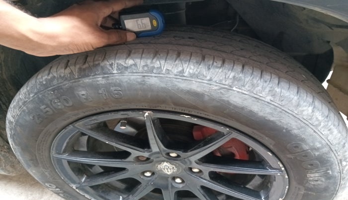 2018 Maruti Vitara Brezza LDI, Diesel, Manual, 84,756 km, tyre