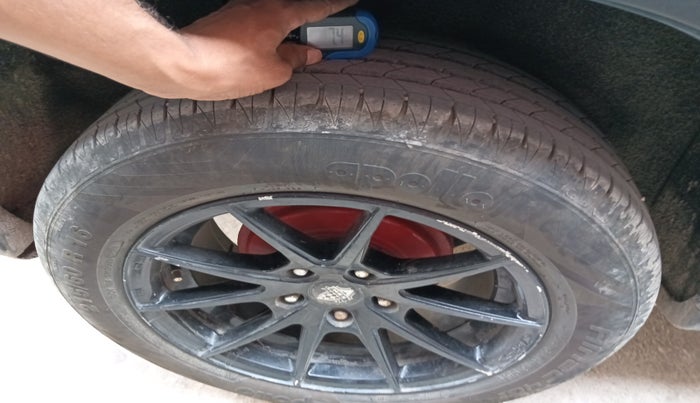 2018 Maruti Vitara Brezza LDI, Diesel, Manual, 84,756 km, tyre