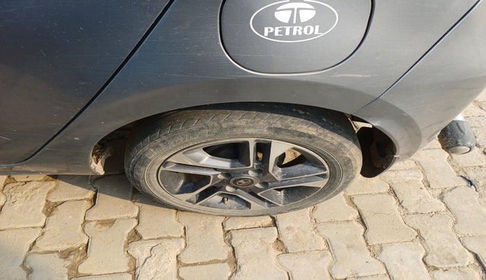 2019 Tata Tiago XZ PLUS PETROL, Petrol, Manual, 1,45,408 km, tyre