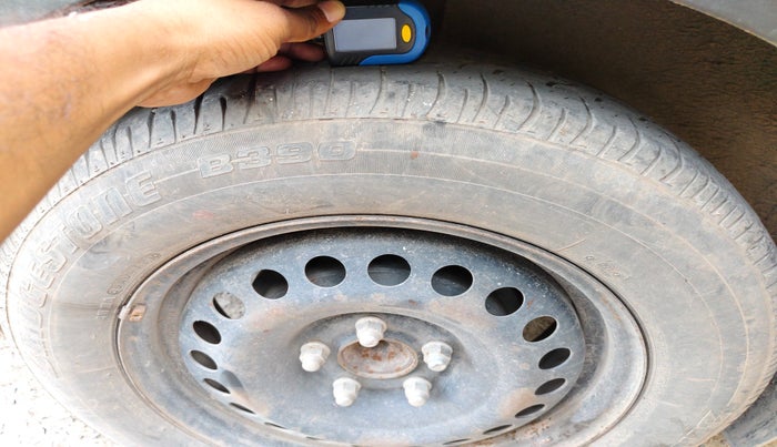 2016 Hyundai Creta E PLUS 1.6 PETROL, Petrol, Manual, 1,06,000 km, tyre