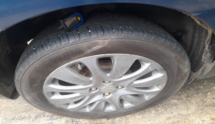 2017 Maruti Baleno ZETA PETROL 1.2, Petrol, Manual, 28,727 km, tyre