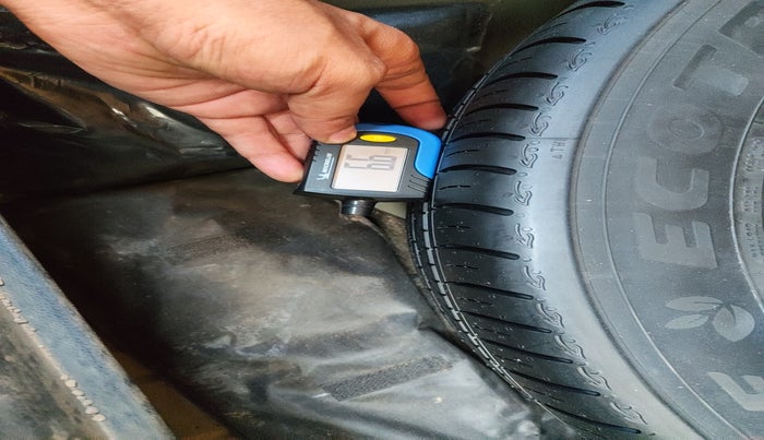 2023 Skoda SLAVIA STYLE 1.0L TSI AT, Petrol, Automatic, 48,700 km, tyre