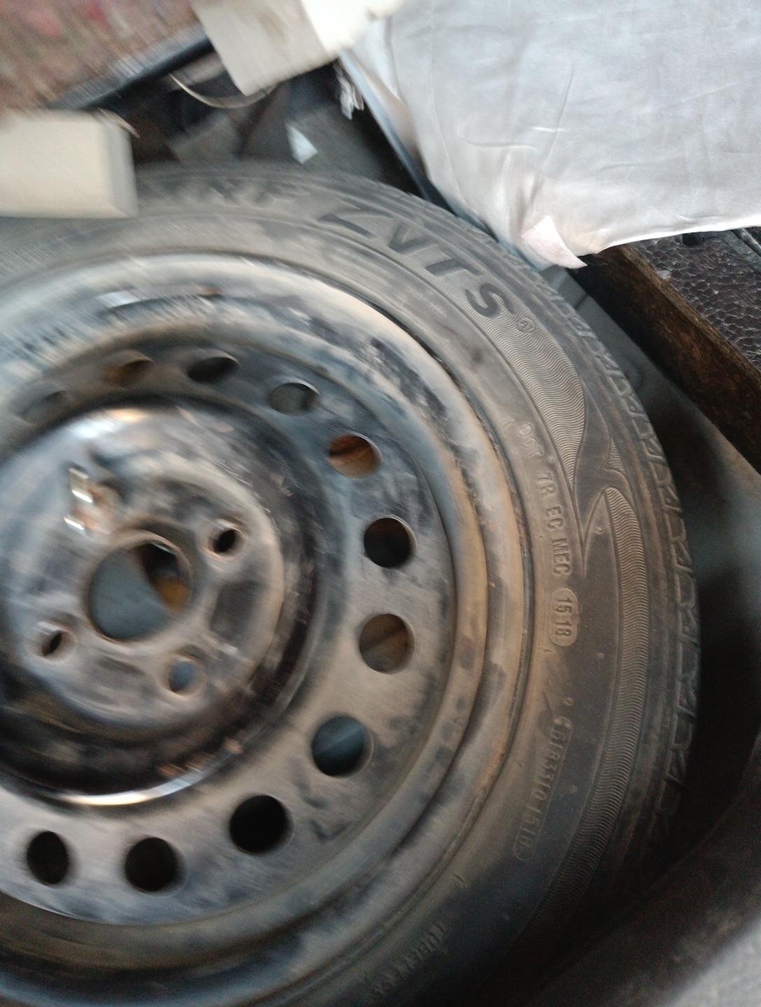 2013 Maruti Wagon R 1.0 VXI, Petrol, Manual, 71,400 km, tyre
