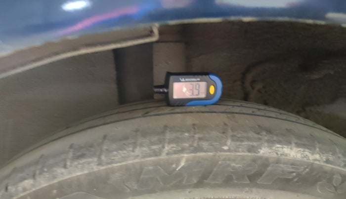 2023 Tata ALTROZ XTA, Petrol, Automatic, 34,284 km, tyre