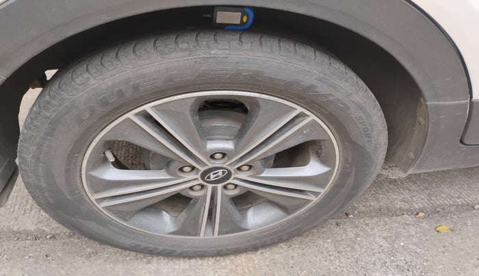 2016 Hyundai Creta SX PLUS AT 1.6 DIESEL, Diesel, Automatic, 1,39,269 km, tyre