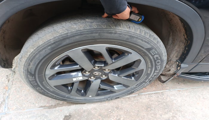 2023 Tata Safari XZA PLUS, Diesel, Automatic, 31,000 km, tyre