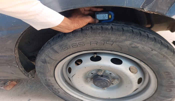 2021 Tata Tiago XE PETROL, Petrol, Manual, 49,514 km, tyre