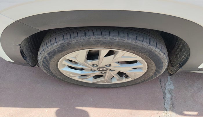 2022 Hyundai Creta SX IVT 1.5 PETROL, Petrol, Automatic, 17,791 km, tyre