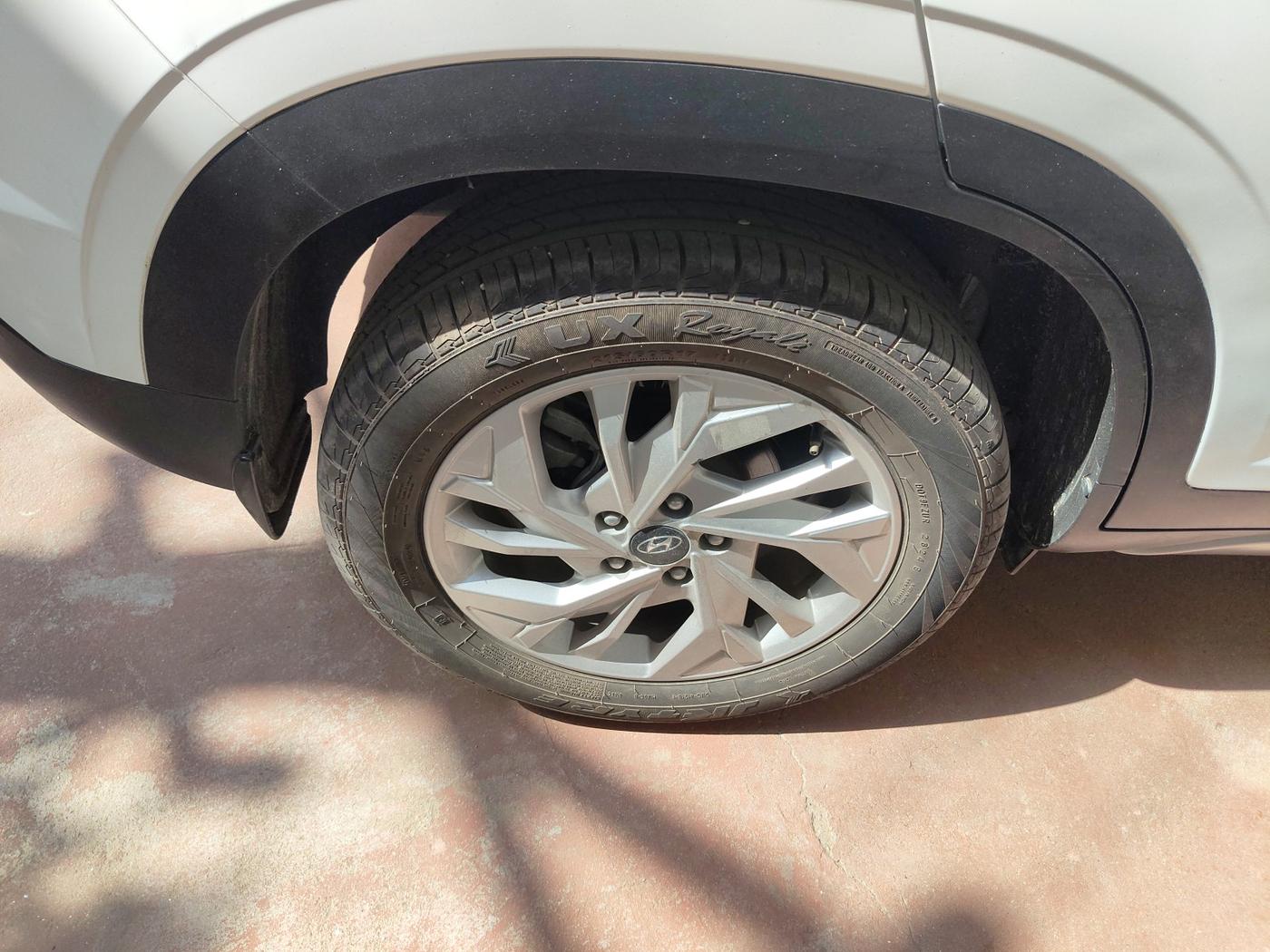 2022 Hyundai Creta SX IVT 1.5 PETROL, Petrol, Automatic, 17,791 km, tyre