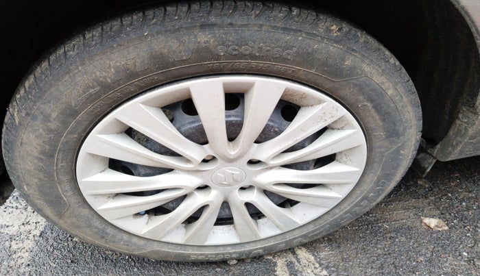 2019 Maruti Baleno DELTA PETROL 1.2, Petrol, Manual, 60,500 km, tyre