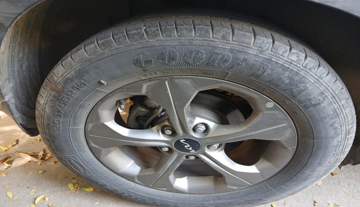 2022 KIA SELTOS HTK PLUS 1.5, Petrol, Manual, 66,510 km, tyre