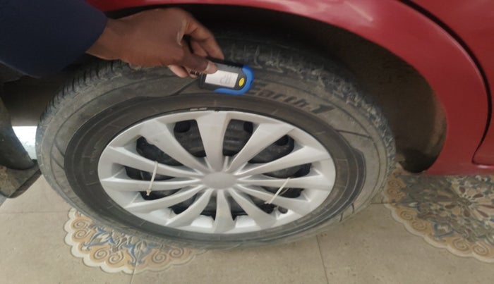 2012 Nissan Sunny XL DIESEL, Diesel, Manual, 1,97,398 km, tyre