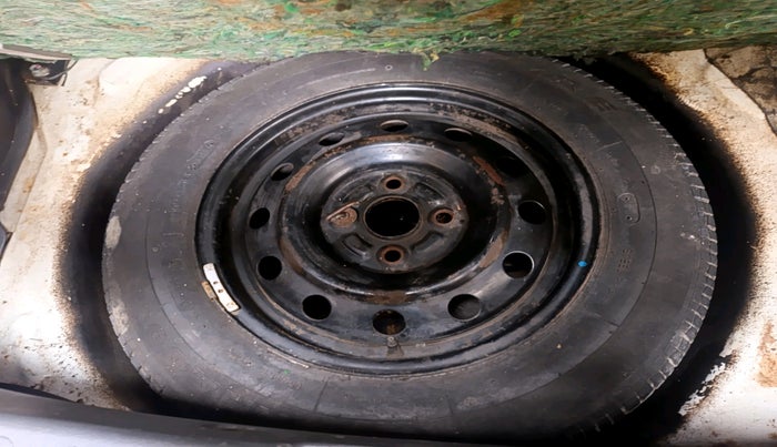 2010 Maruti Ritz VXI, Petrol, Manual, 14,787 km, tyre