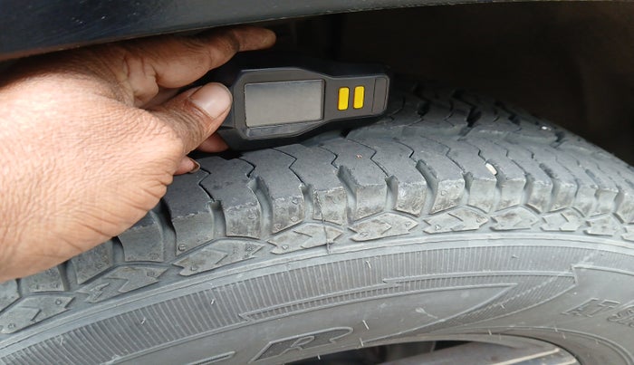 2021 Tata Harrier XMA 2.0L KRYOTEC, Diesel, Automatic, 76,215 km, tyre