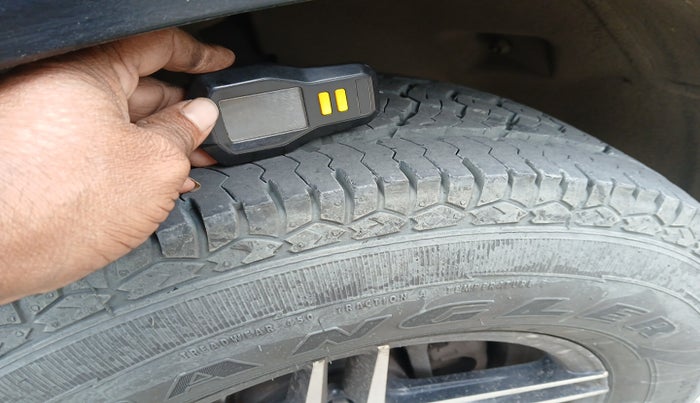 2021 Tata Harrier XMA 2.0L KRYOTEC, Diesel, Automatic, 76,215 km, tyre