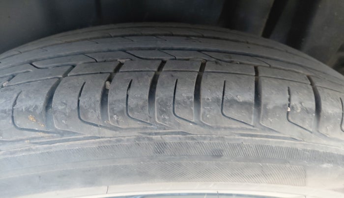 2023 Maruti BREZZA ZXI S-CNG, Petrol, Manual, 75,472 km, tyre
