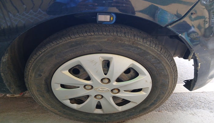 2011 Hyundai i10 SPORTZ 1.2 AT, Petrol, Automatic, 78,846 km, tyre