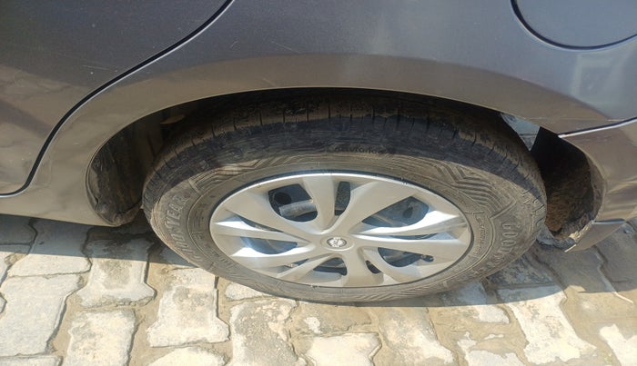 2016 Maruti Swift VXI, Petrol, Manual, 72,678 km, tyre