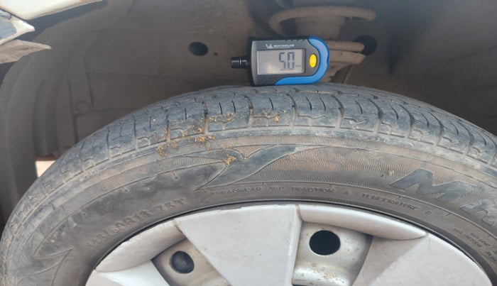 2015 Maruti Wagon R 1.0 LXI CNG, Petrol, Manual, 1,33,894 km, tyre