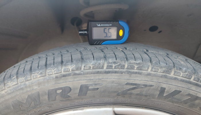 2015 Maruti Wagon R 1.0 LXI CNG, Petrol, Manual, 1,33,894 km, tyre