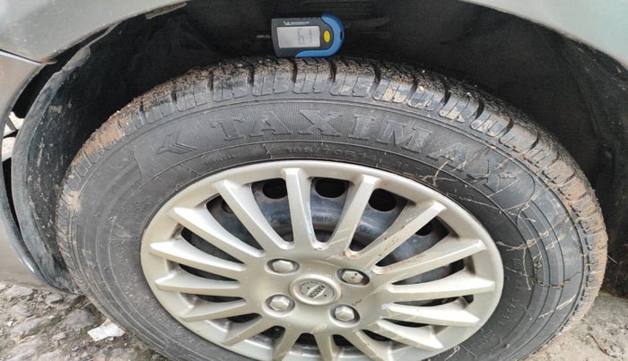 2012 Nissan Sunny XL, Petrol, Manual, 40,680 km, tyre