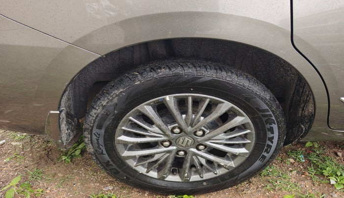 2019 Maruti Ertiga ZDI+ 1.5, Diesel, Manual, 1,03,021 km, tyre