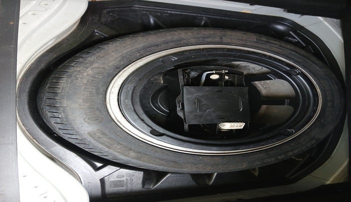 2013 Mercedes Benz S Class 500L, Petrol, Automatic, 30,965 km, tyre