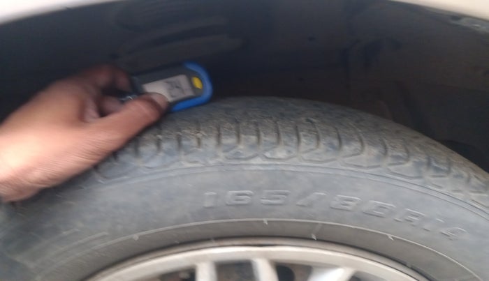 2014 Maruti Swift Dzire VXI, Petrol, Manual, 1,28,759 km, tyre