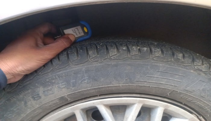 2014 Maruti Swift Dzire VXI, Petrol, Manual, 1,28,759 km, tyre