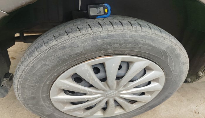 2015 Maruti Swift VXI, Petrol, Manual, 25,082 km, tyre