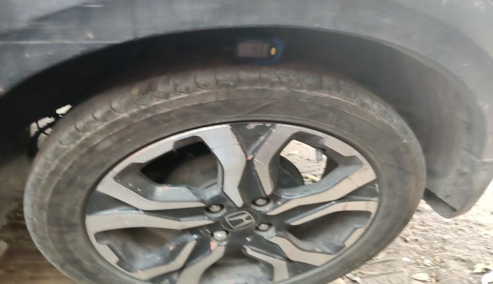 2017 Honda WR-V 1.2L I-VTEC VX MT, Petrol, Manual, 1,95,248 km, tyre
