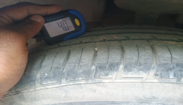 2020 Nissan Kicks XV 1.5, Petrol, Manual, 55,000 km, tyre