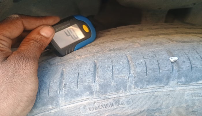 2020 Nissan Kicks XV 1.5, Petrol, Manual, 55,000 km, tyre