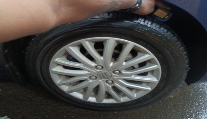 2018 Maruti Dzire ZXI, Petrol, Manual, 33,705 km, tyre