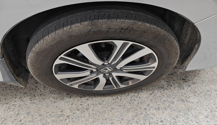2020 Honda City 1.5L I-VTE V CVT, Petrol, Automatic, 38,663 km, tyre