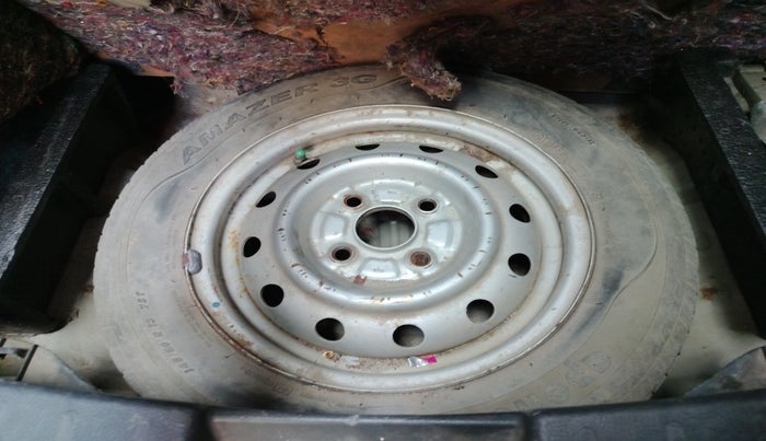 2012 Maruti Wagon R 1.0 LXI, Petrol, Manual, 43,240 km, tyre