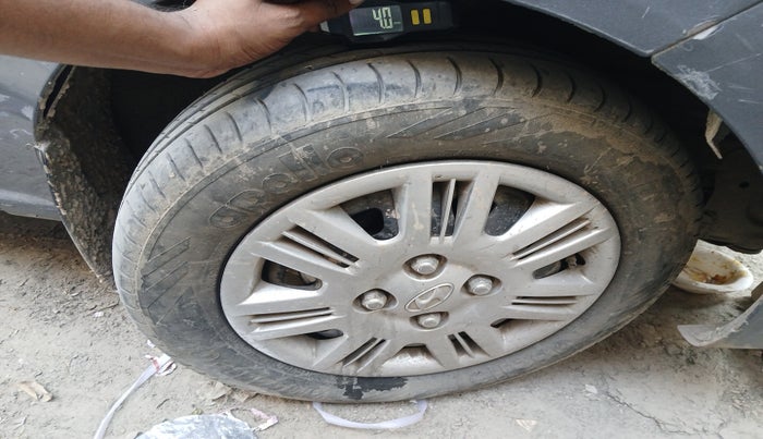 2010 Hyundai Santro Xing GLS, Petrol, Manual, 90,547 km, tyre