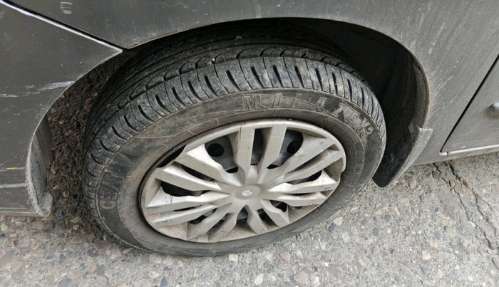 2011 Maruti Wagon R 1.0 VXI, Petrol, Manual, 1,51,798 km, tyre