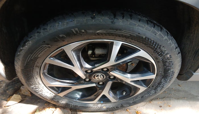 2022 Toyota URBAN CRUISER HYRYDER V HYBRID, Hybrid, Automatic, 18,848 km, tyre