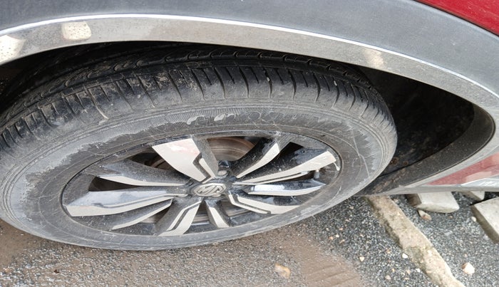 2020 MG HECTOR SHARP 1.5 DCT PETROL, Petrol, Automatic, 65,907 km, tyre