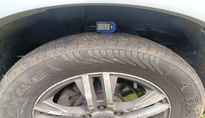 2016 Mahindra Scorpio S6 PLUS, Diesel, Manual, 2,69,781 km, tyre