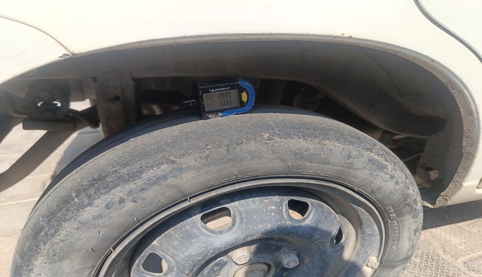 2014 Maruti Alto K10 VXI, Petrol, Manual, 1,46,369 km, tyre