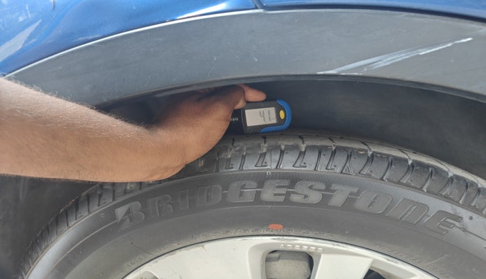 2016 Maruti S Cross ZETA 1.6, Diesel, Manual, 90,475 km, tyre