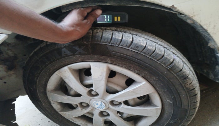 2012 Hyundai Eon ERA, Petrol, Manual, 59,034 km, tyre